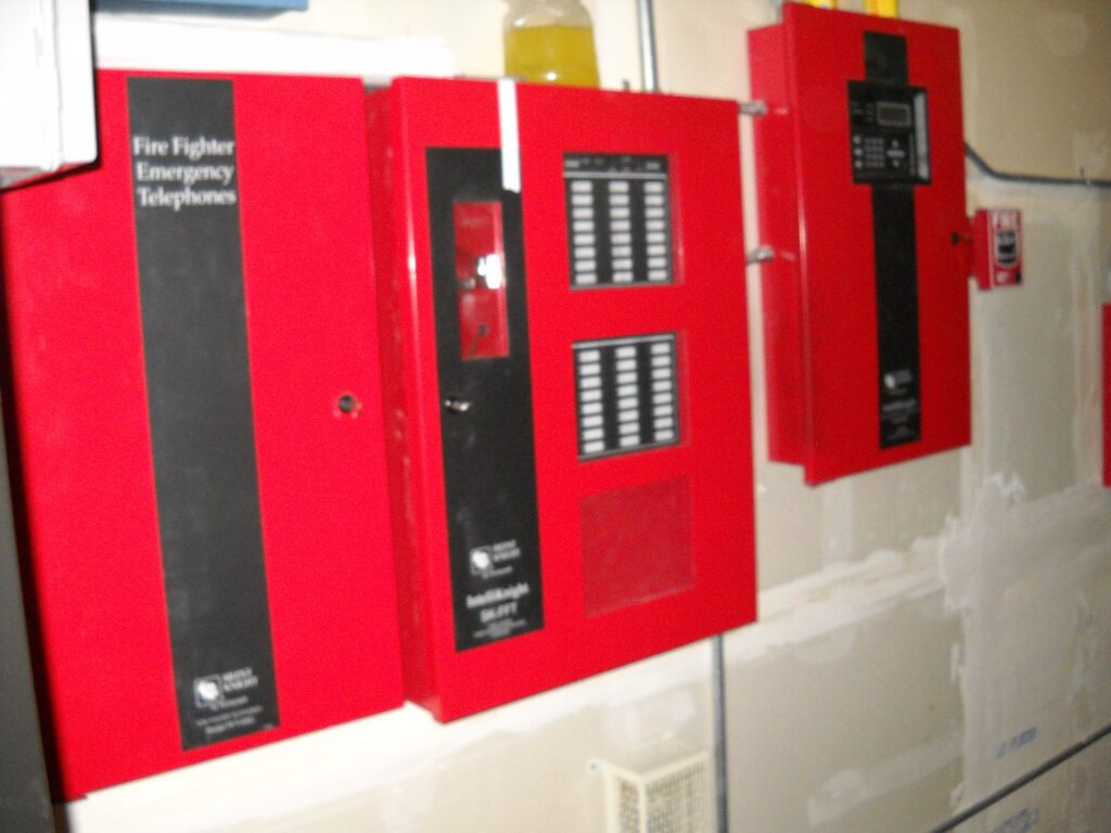 Dexter Hayes fuse box